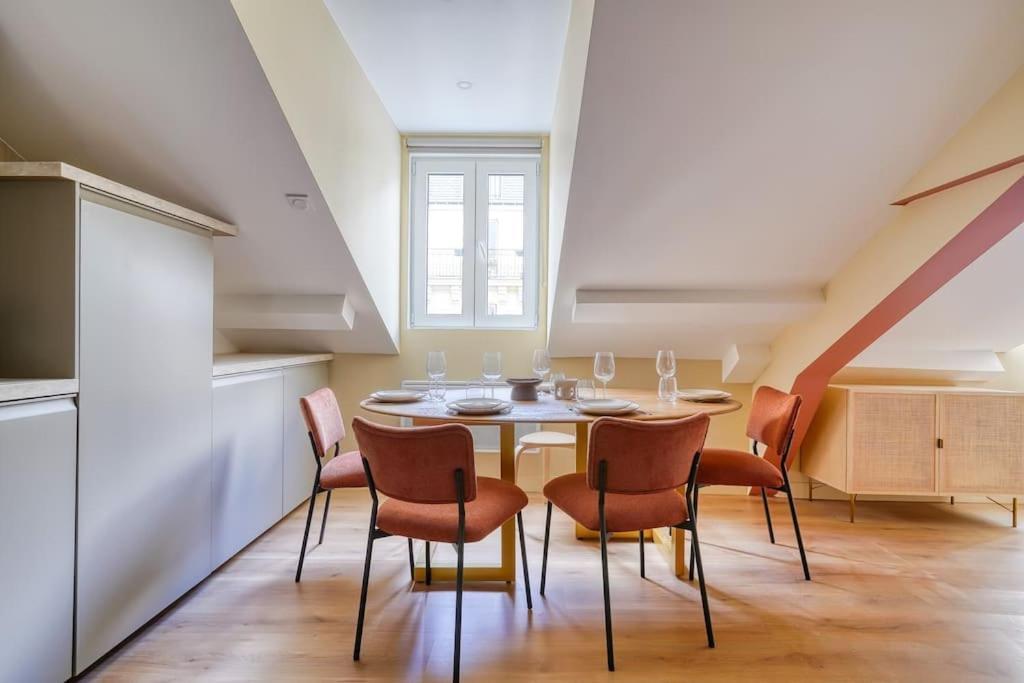 4d#appart 4pers # 1 # Commerce # 15#ac *